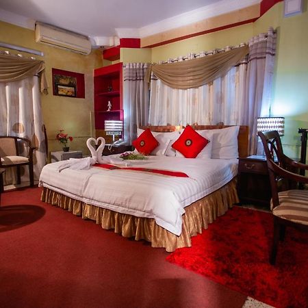 Babylon Hotel & Serviced Apartment Dhaka Bagian luar foto